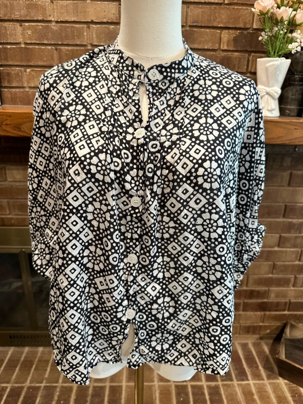 Emerson Fry India Collection Black White Block Print Button Front Top OS